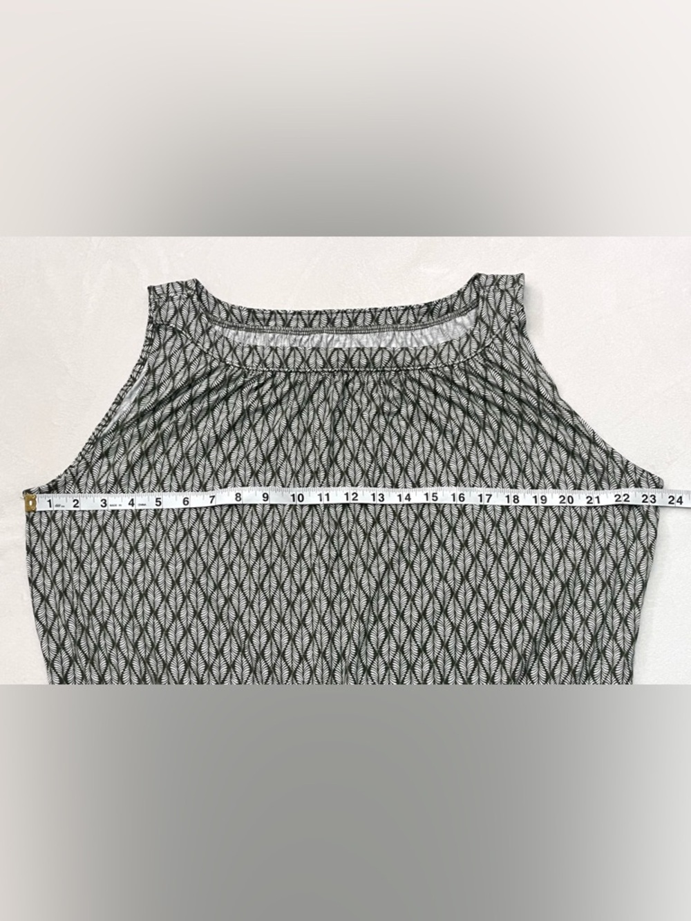 LOFT Outlet Women’s Dark Green & White Geometric Sleeveless Tank Top Large - Picture 7 of 16